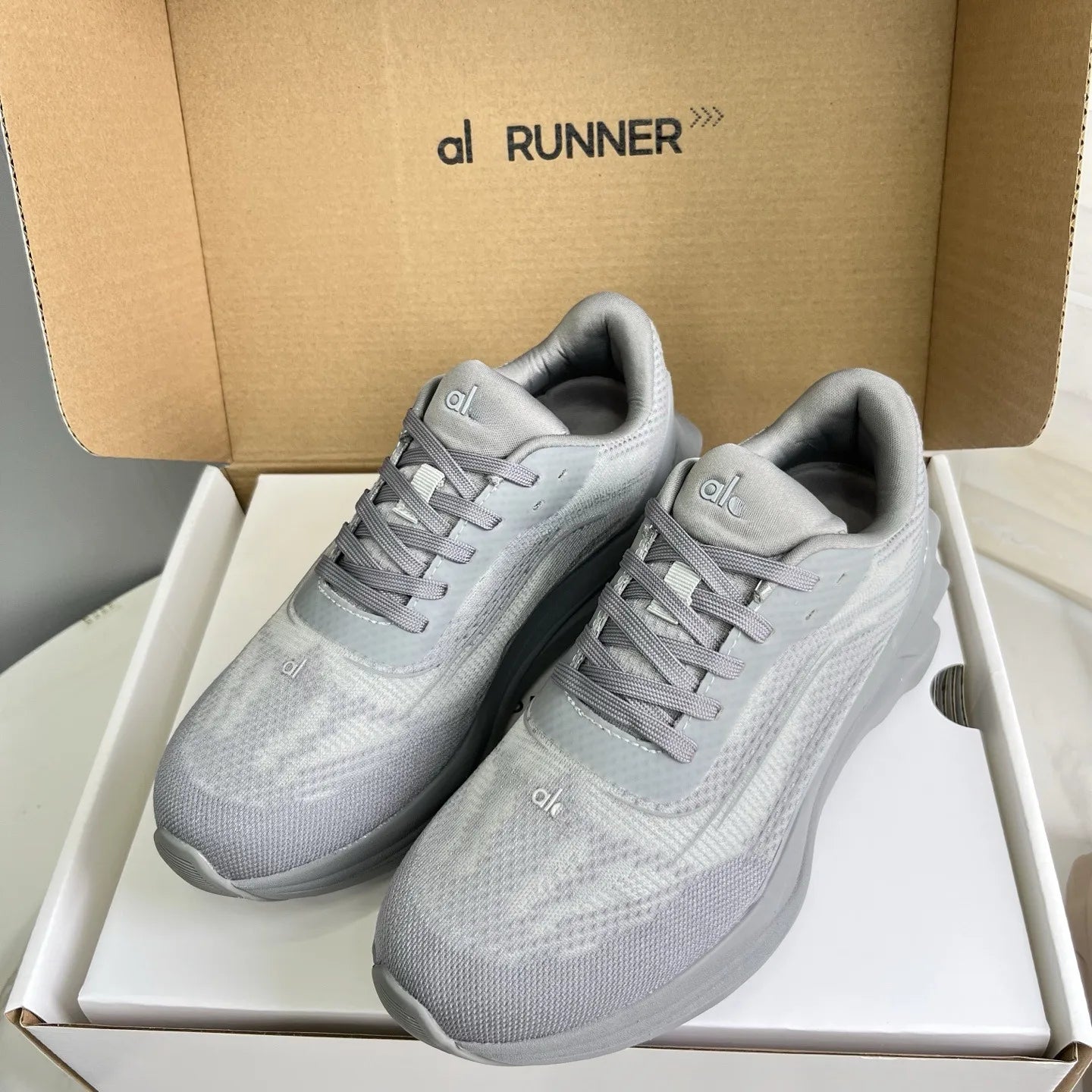 Yoga Running Shoes for Men and Women Breathable Lightweight Comfortable Non-Slip Sports Footwear