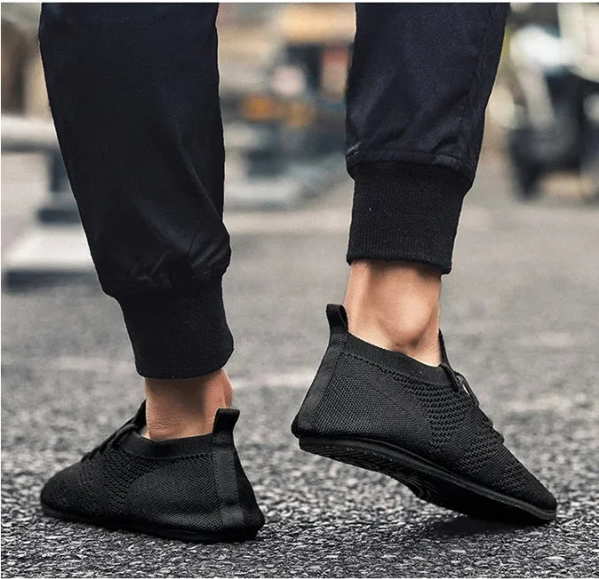 Summer Men Casual Shoes Lightweight Outdoor Male Walking Shoes Hot Sale Anti-slip Man's Mesh Sneakers Slip on Flats Shoes